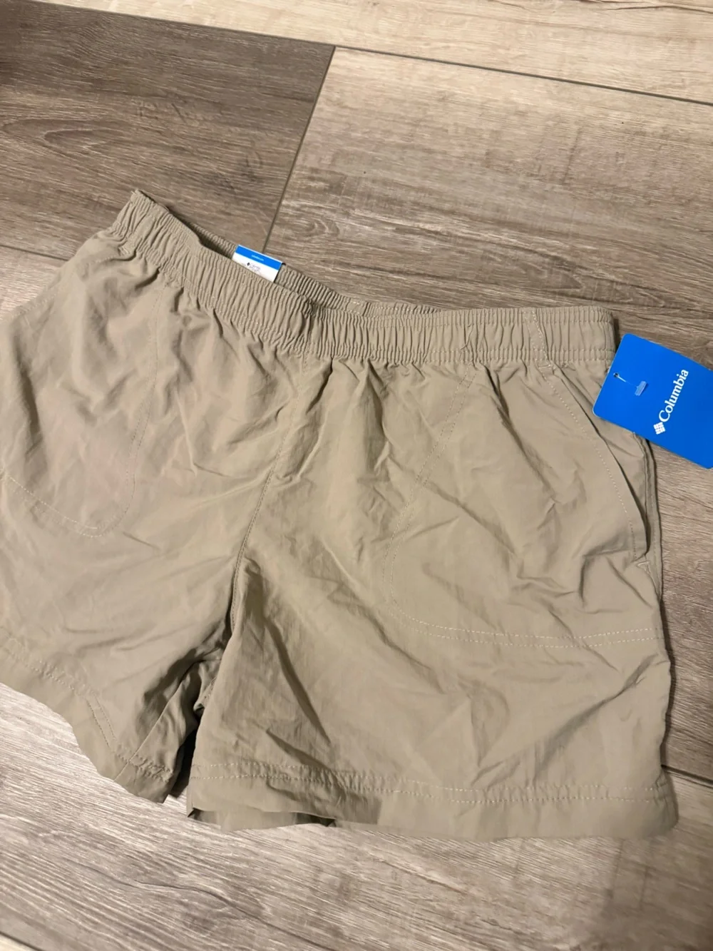 Columbia Tan Elastic Waist Outdoor Shorts